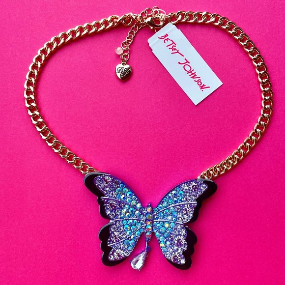 NWT Betsey Johnson Purple Butterfly Necklace - All A Flutter - Thick Gold Chain - Picture 2 of 13